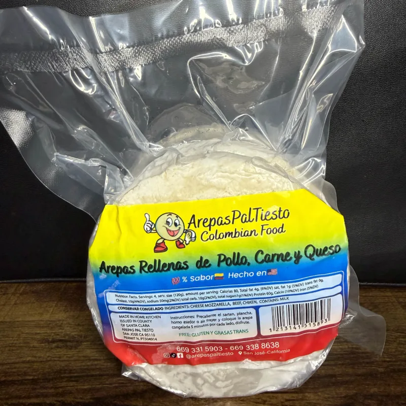 Arepas rellenas de carne, pollo y queso – Arepas Paltiesto